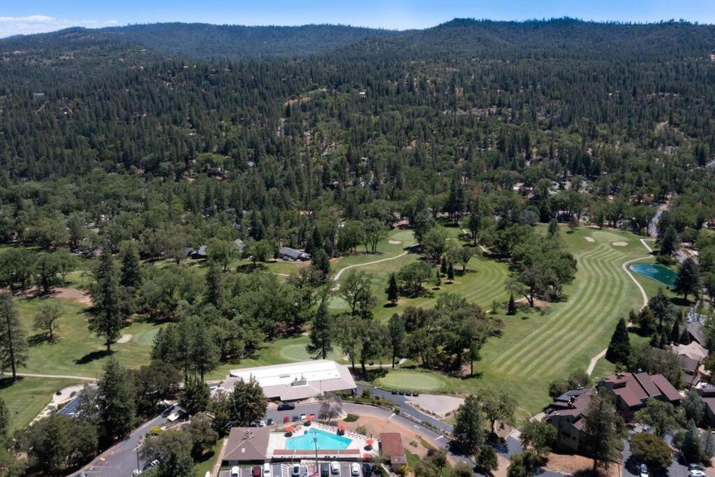New Luxury Lake House In Pine Mountain Lake Close To Yosemite! Perfect For All Seasons! Great For Retreats, Getaways, Celebrations, And More! Groveland Luaran gambar