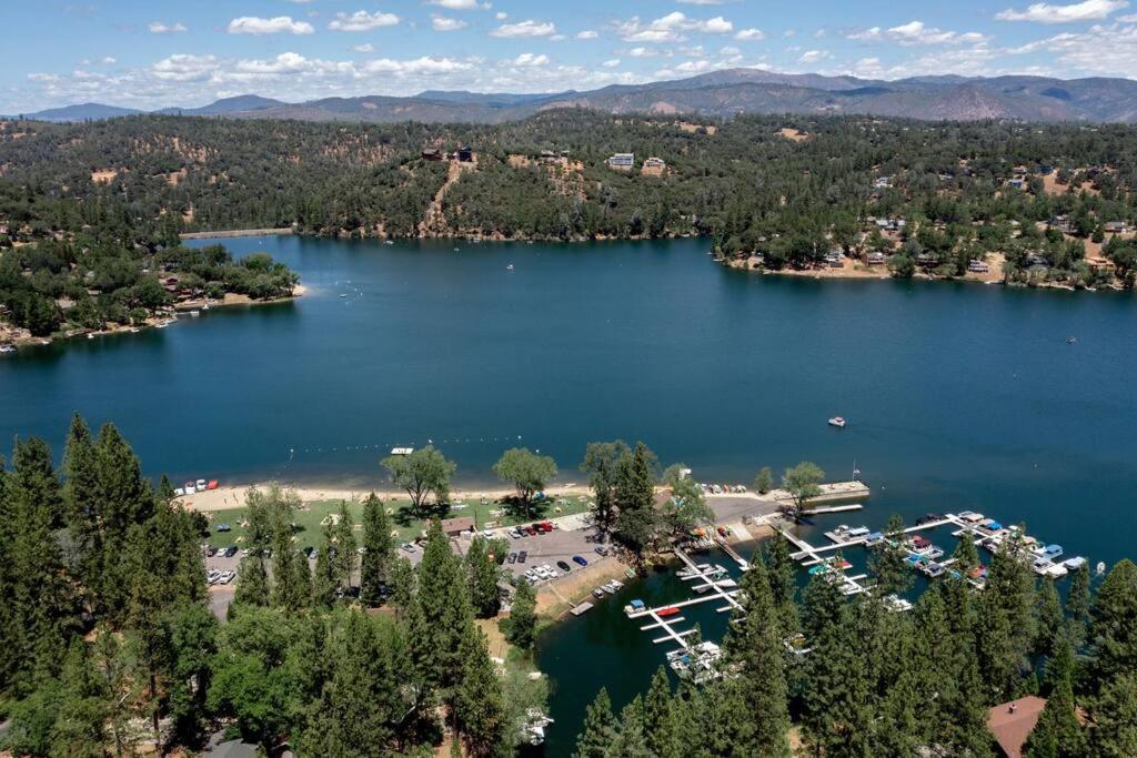 New Luxury Lake House In Pine Mountain Lake Close To Yosemite! Perfect For All Seasons! Great For Retreats, Getaways, Celebrations, And More! Groveland Luaran gambar