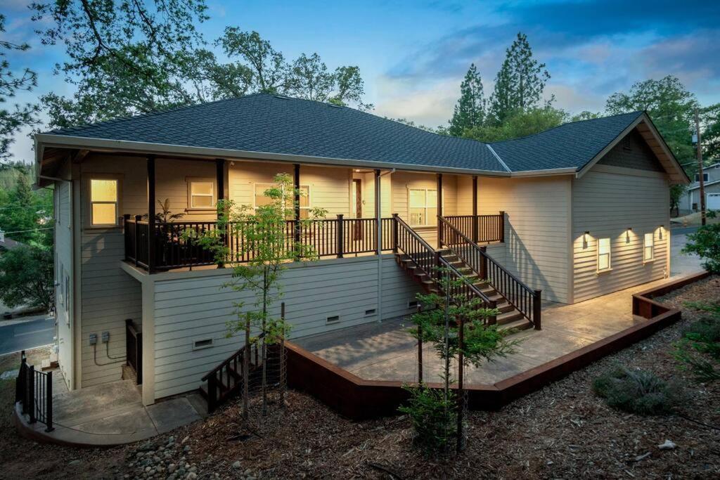 New Luxury Lake House In Pine Mountain Lake Close To Yosemite! Perfect For All Seasons! Great For Retreats, Getaways, Celebrations, And More! Groveland Luaran gambar