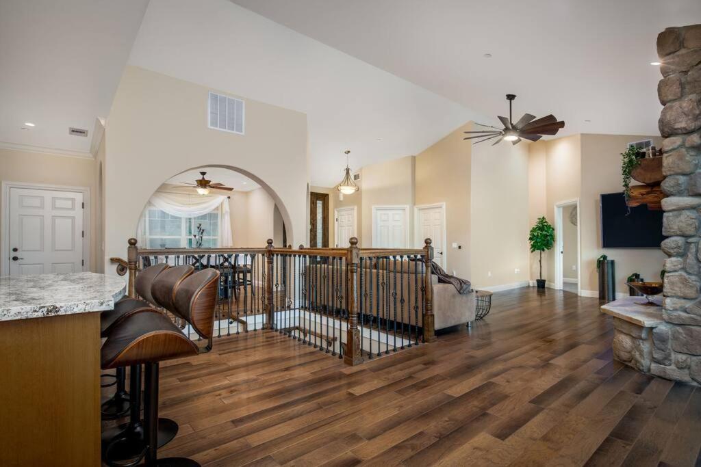 New Luxury Lake House In Pine Mountain Lake Close To Yosemite! Perfect For All Seasons! Great For Retreats, Getaways, Celebrations, And More! Groveland Luaran gambar