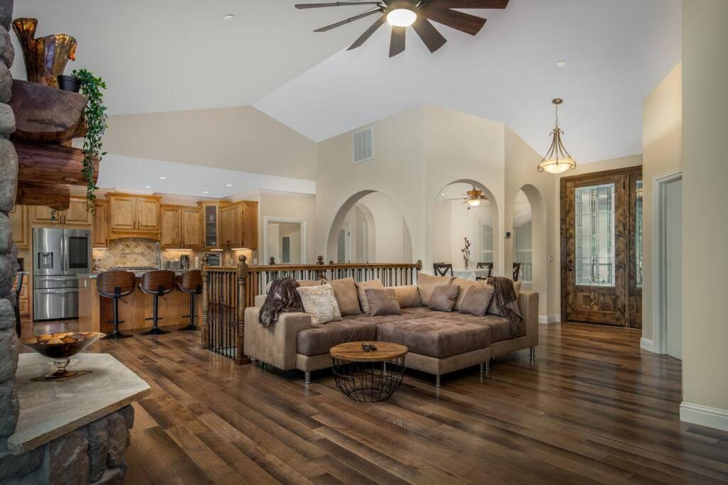 New Luxury Lake House In Pine Mountain Lake Close To Yosemite! Perfect For All Seasons! Great For Retreats, Getaways, Celebrations, And More! Groveland Luaran gambar