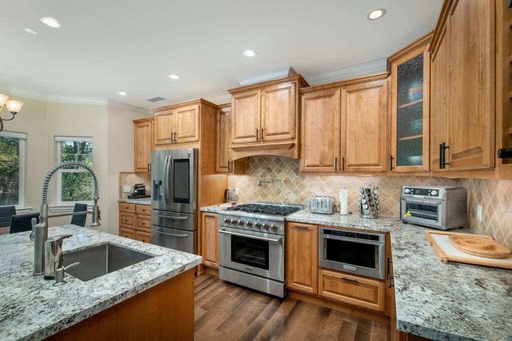 New Luxury Lake House In Pine Mountain Lake Close To Yosemite! Perfect For All Seasons! Great For Retreats, Getaways, Celebrations, And More! Groveland Luaran gambar