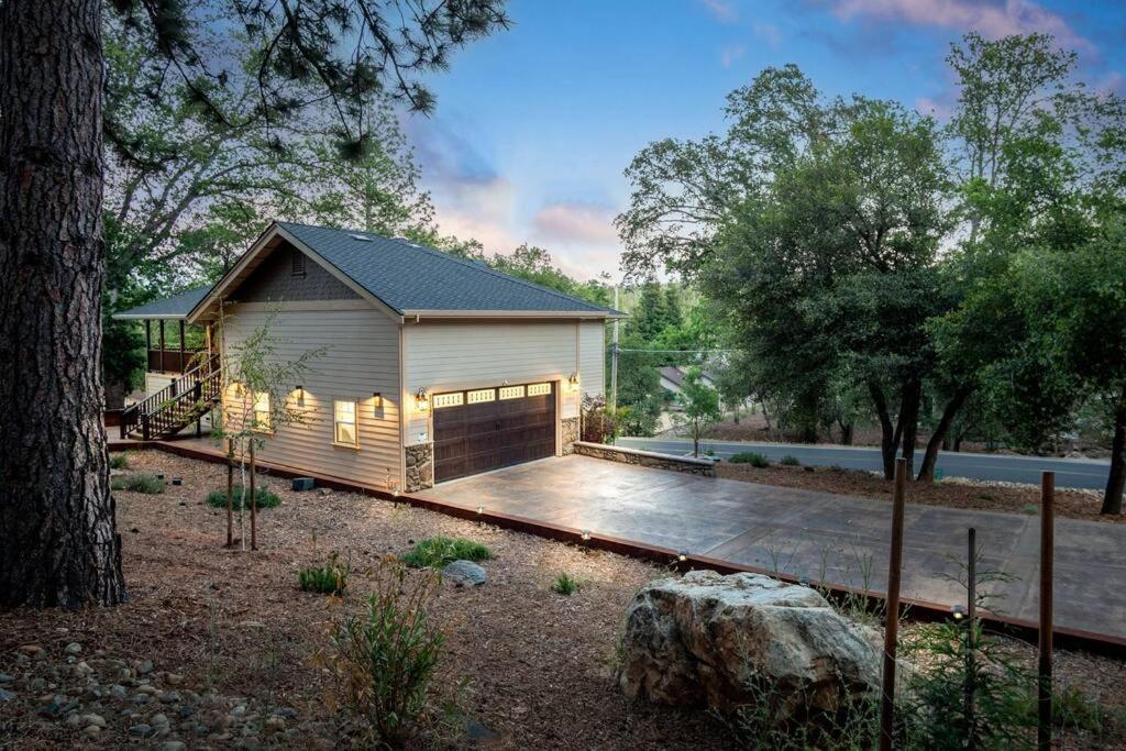 New Luxury Lake House In Pine Mountain Lake Close To Yosemite! Perfect For All Seasons! Great For Retreats, Getaways, Celebrations, And More! Groveland Luaran gambar